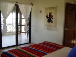 nuestro_tesoro_upstairs_sleepingroom_l.jpg